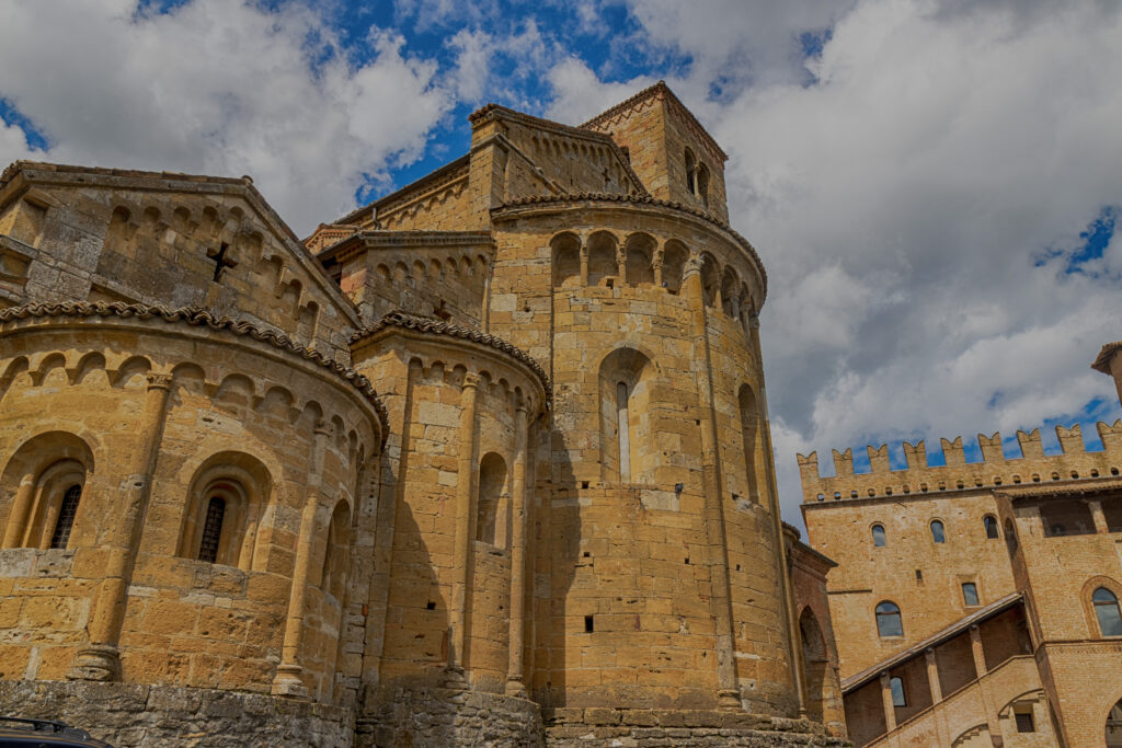 Perché visitare Castell'Arquato: l'abside della Collegiata